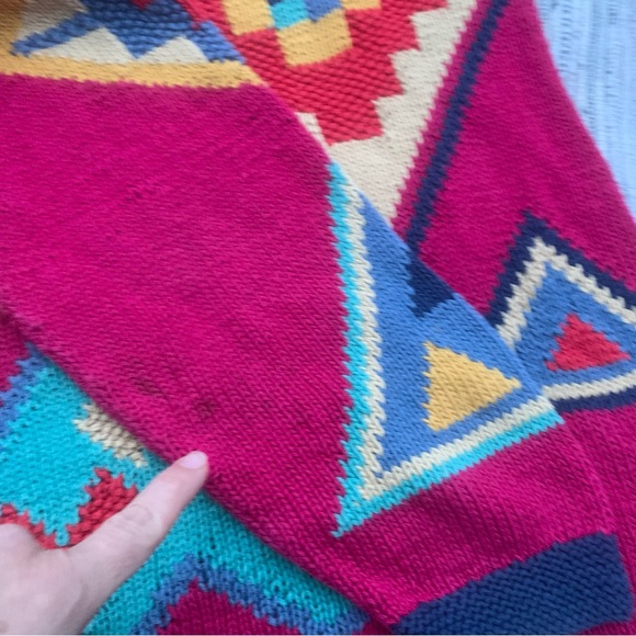 Vintage 80’s hand knit Sun patterned sweater small - Picture 8 of 10